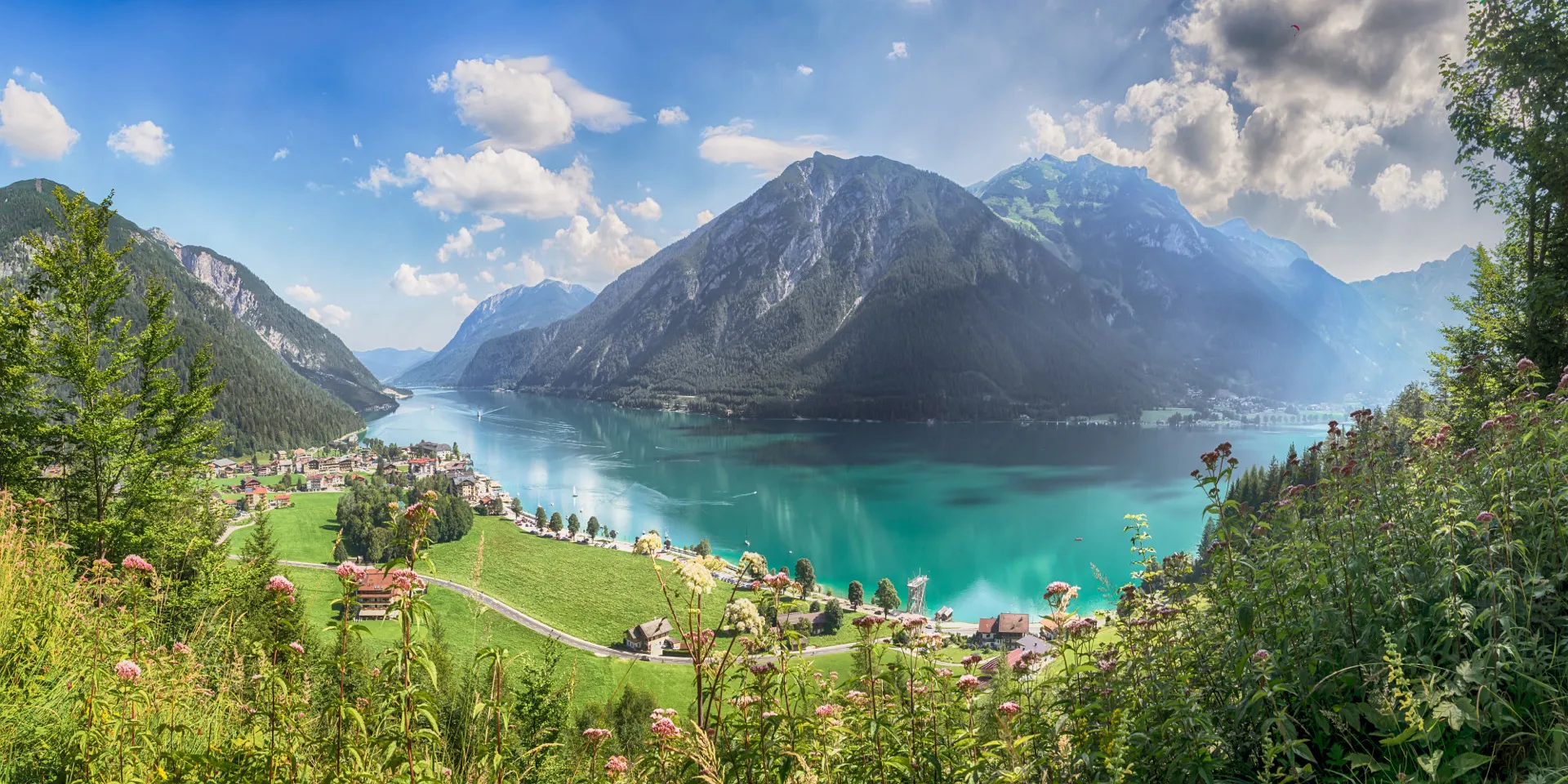 Panoramablick auf den Achensee