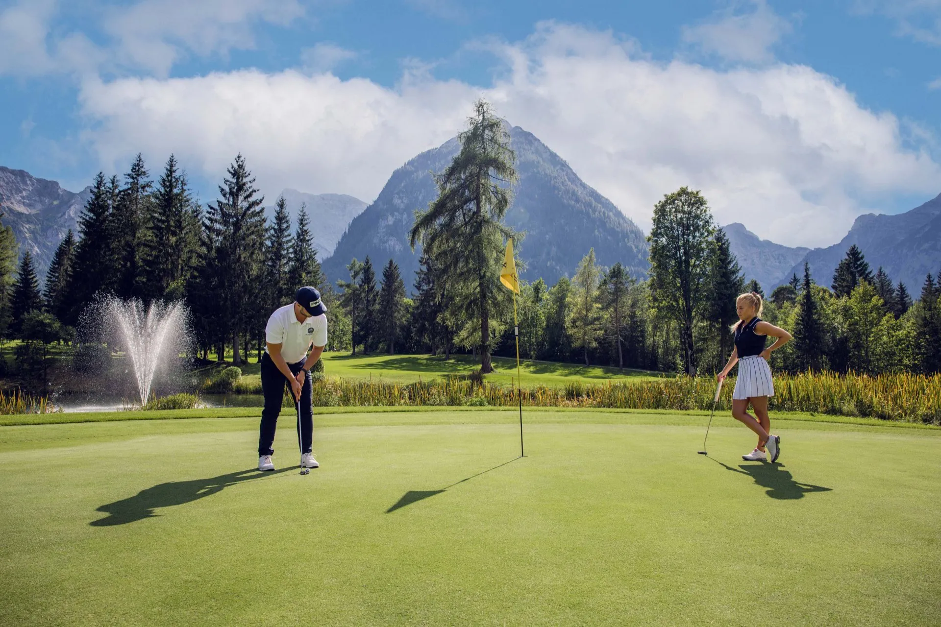 Golfplatz am Achensee mit Karwendel-Panorama